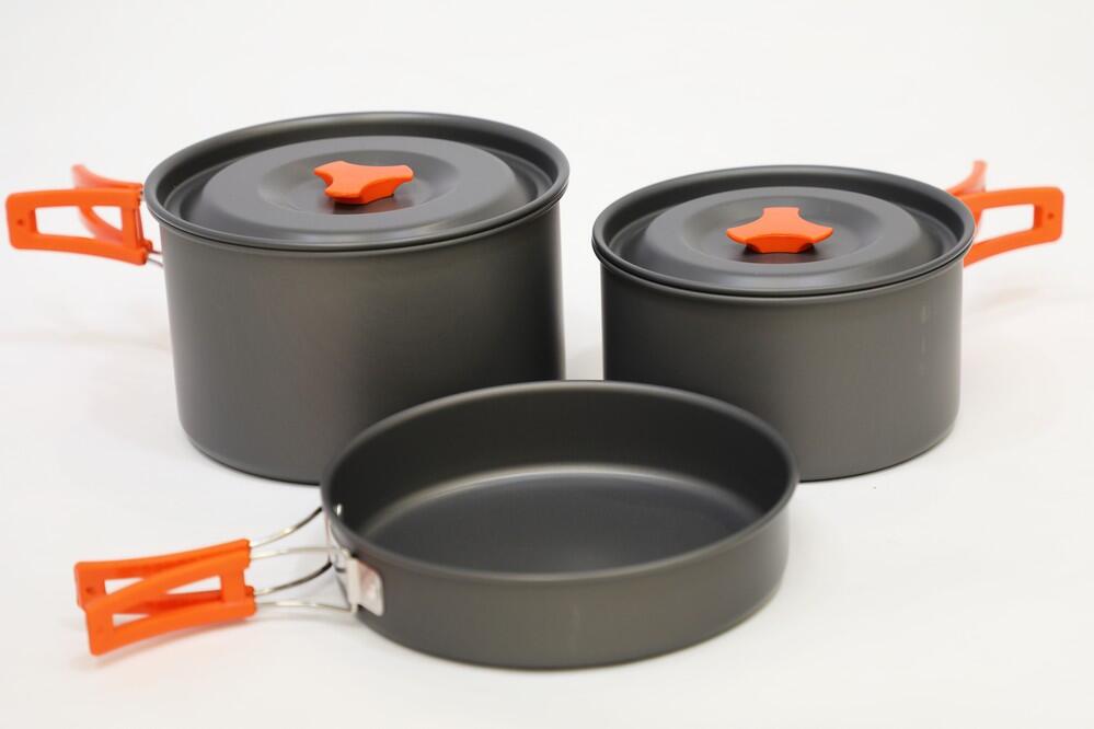 Hard Anodised 4 Person Cook Kit - Main