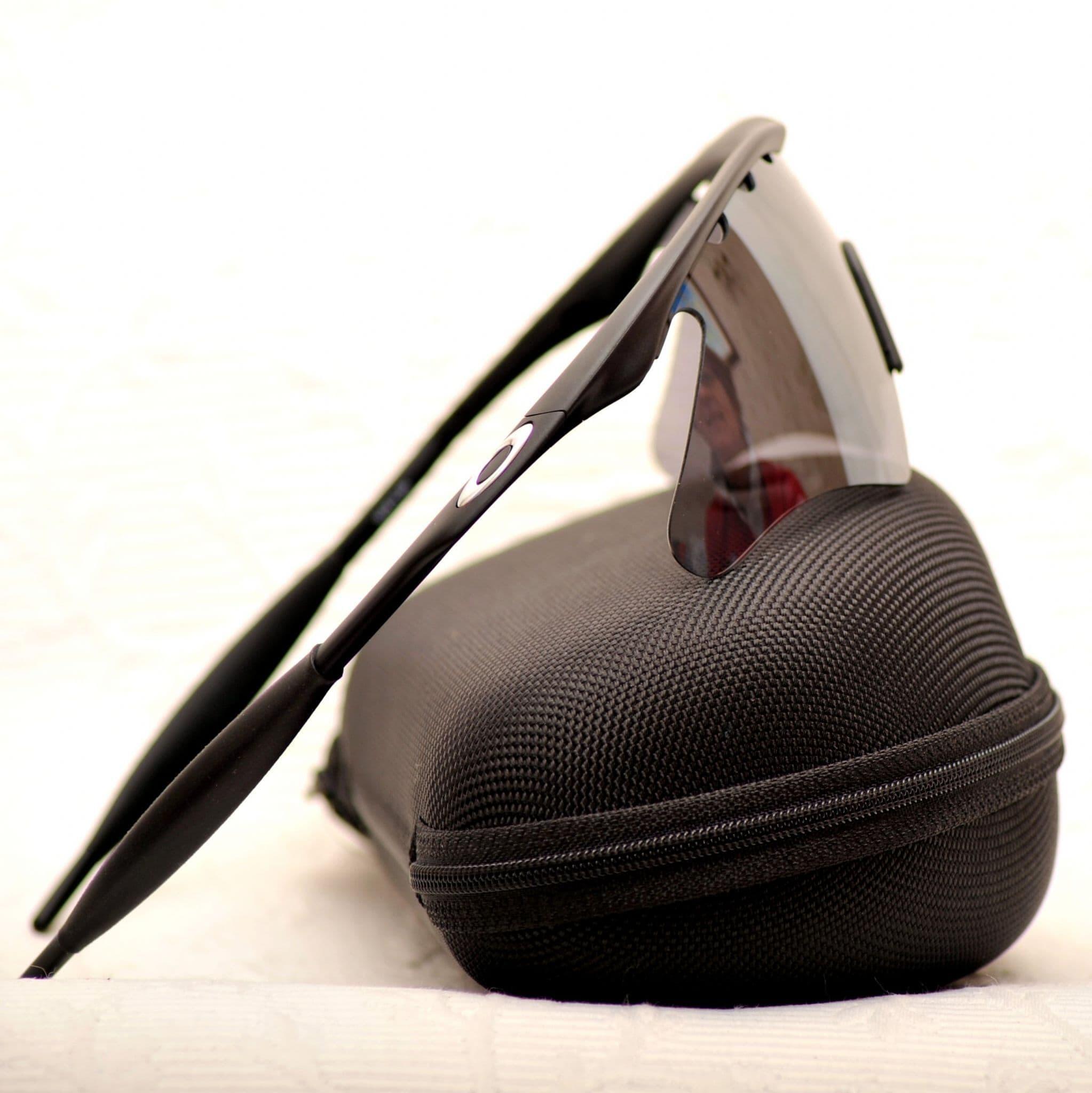 M Frame Oakley Heater Vented Black Lens