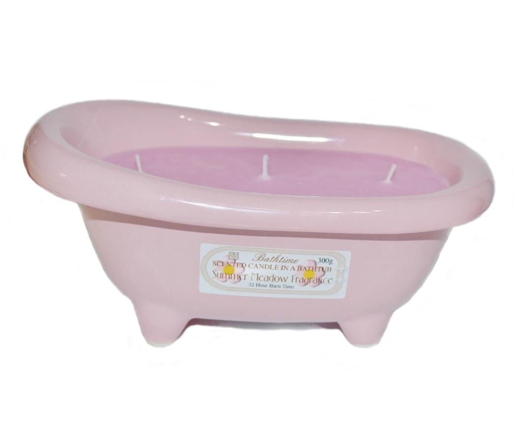 Scented 3-wick candle in a large bathtub - pink