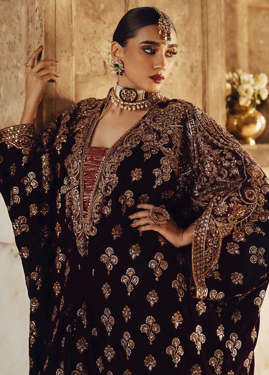 AIK Udaipur Velvet Unstitched Luxury Embroidered Saree AIK25 D-04 - Formals Collection