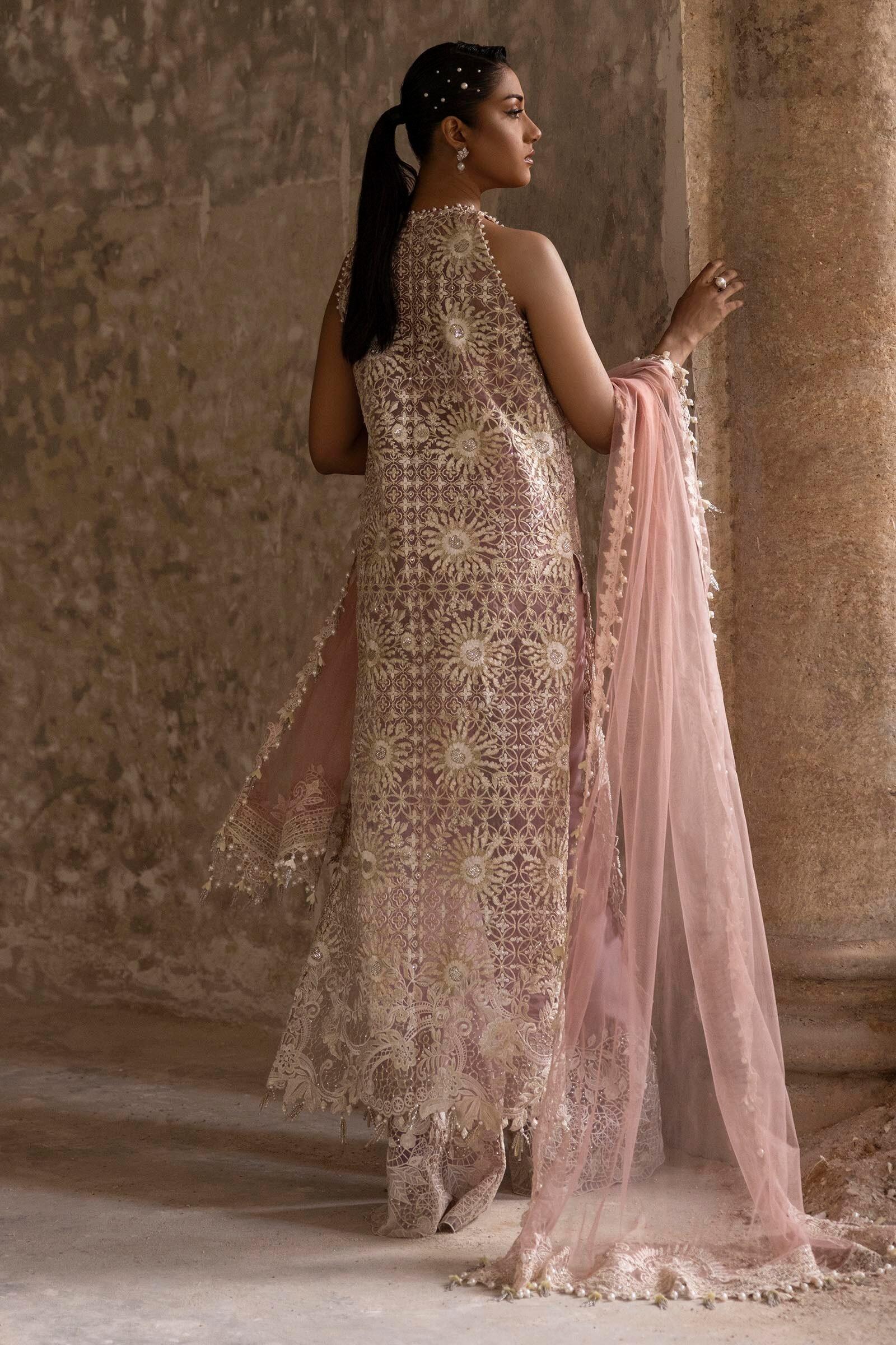 Sana safinaz wedding dress 2025
