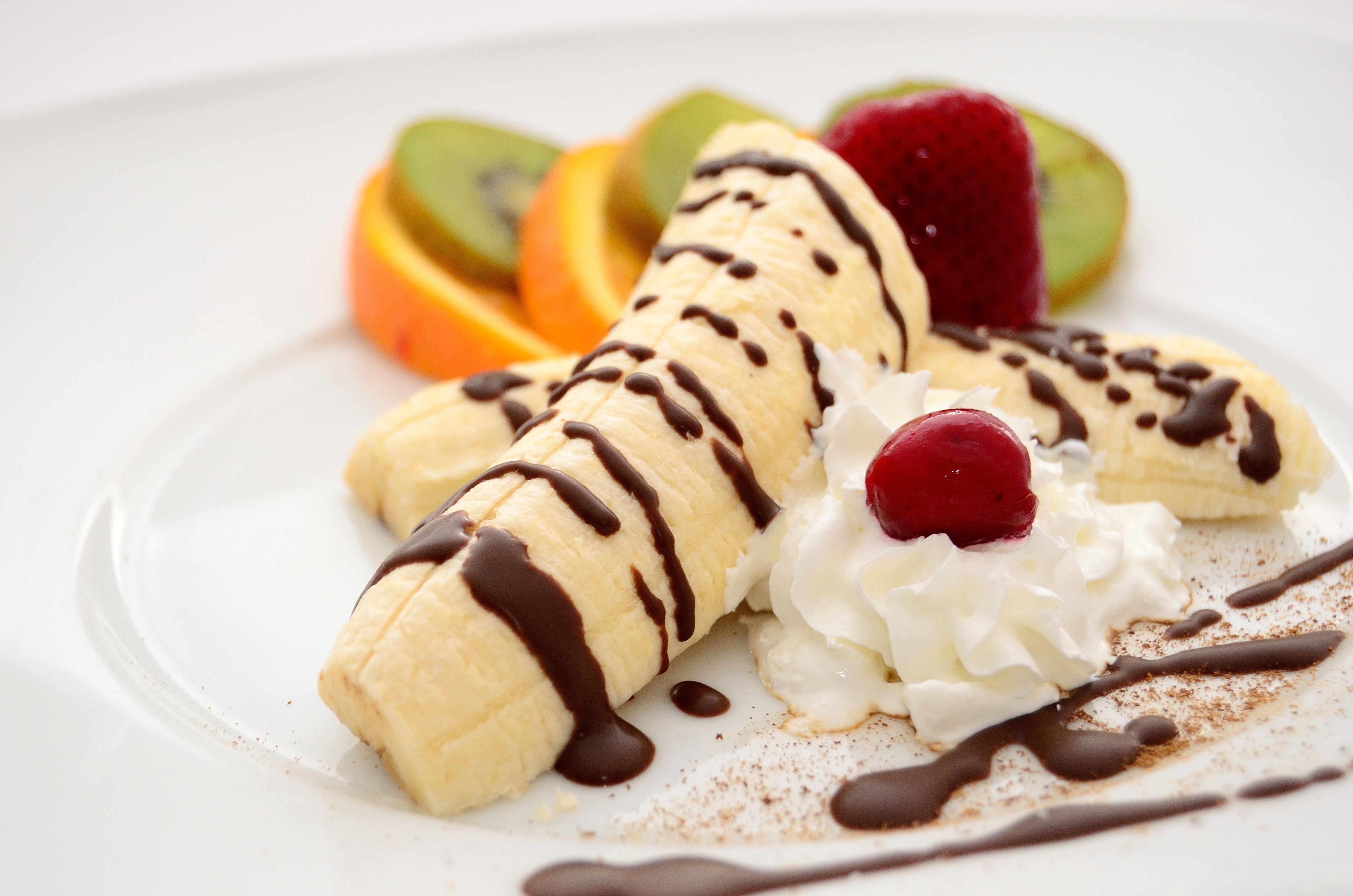 Banana Split  :  Great combination of Coconut Banana, Strawberry & Cream, and French Vanilla!