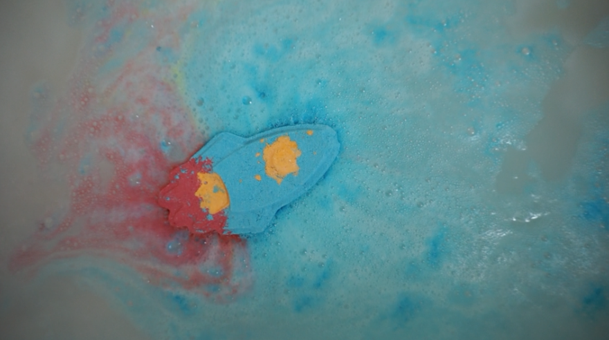 blue rocket ship bath bomb