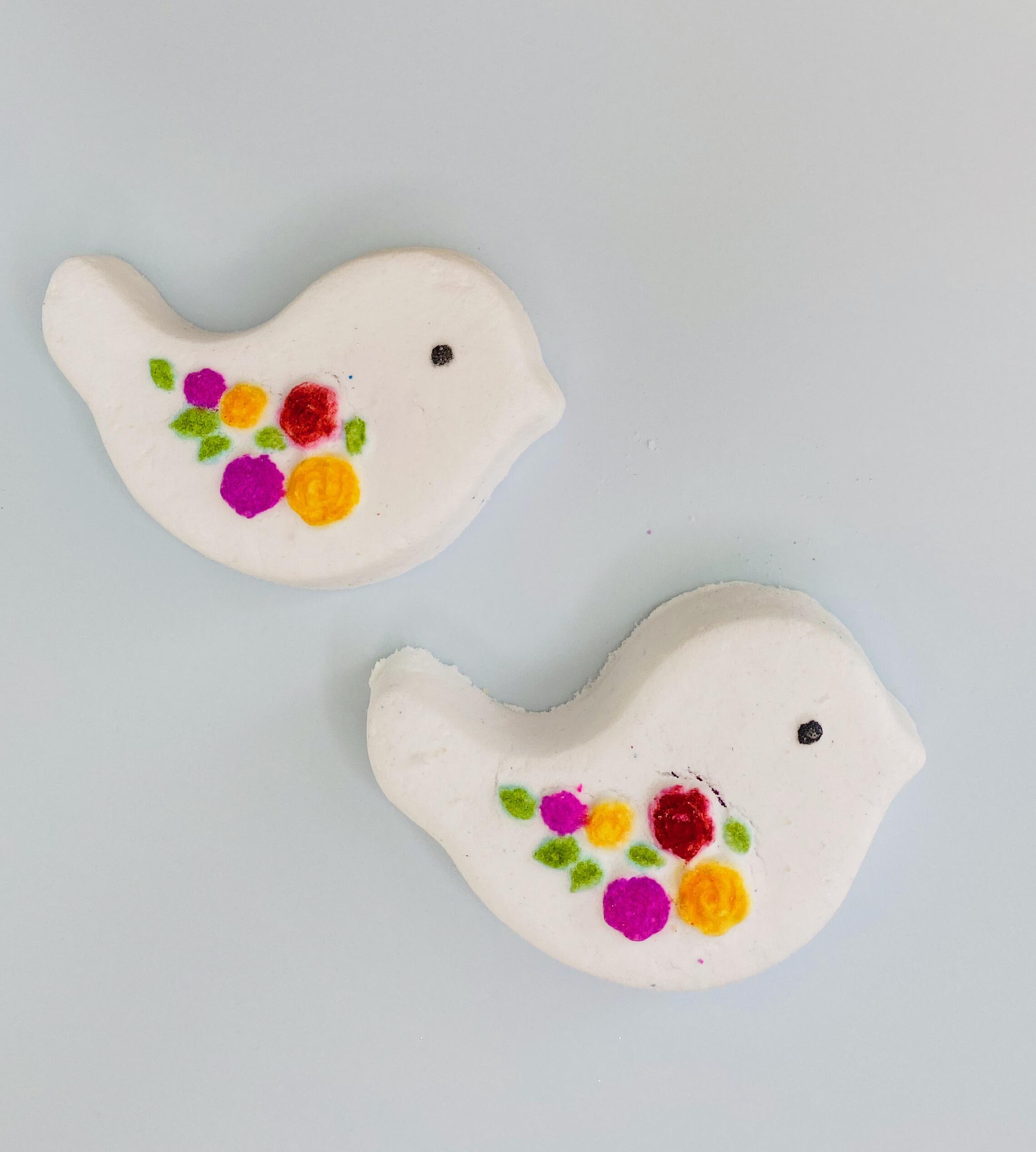 handmade bird bath bomb