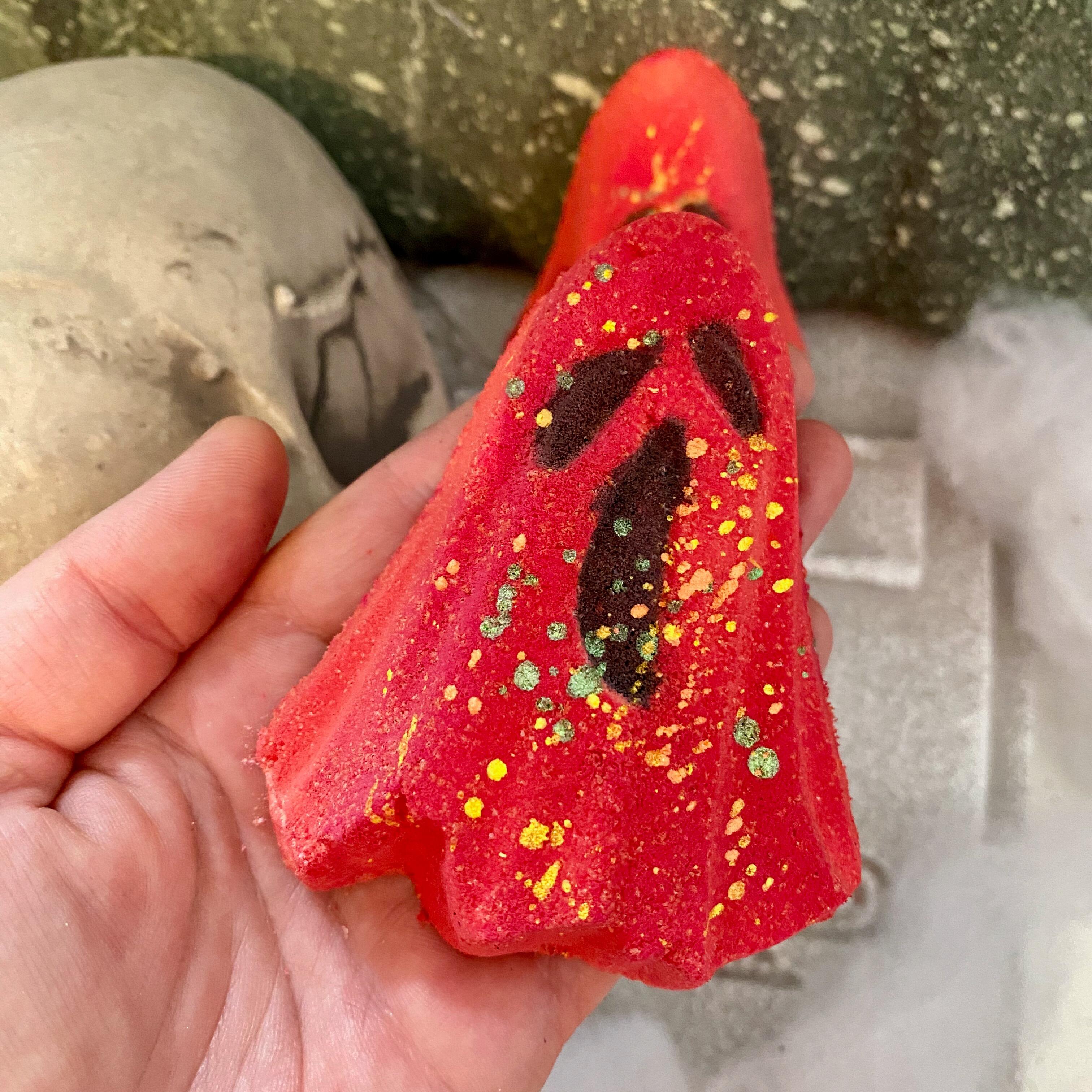 Handmade Ghostly Scream Bath Bomb by Heavenly Bubbles