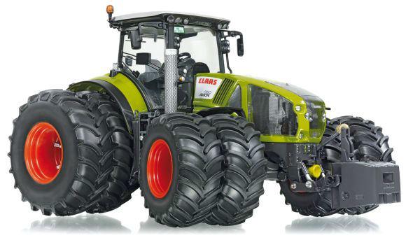 Claas Axion 950 with Twin Tyres