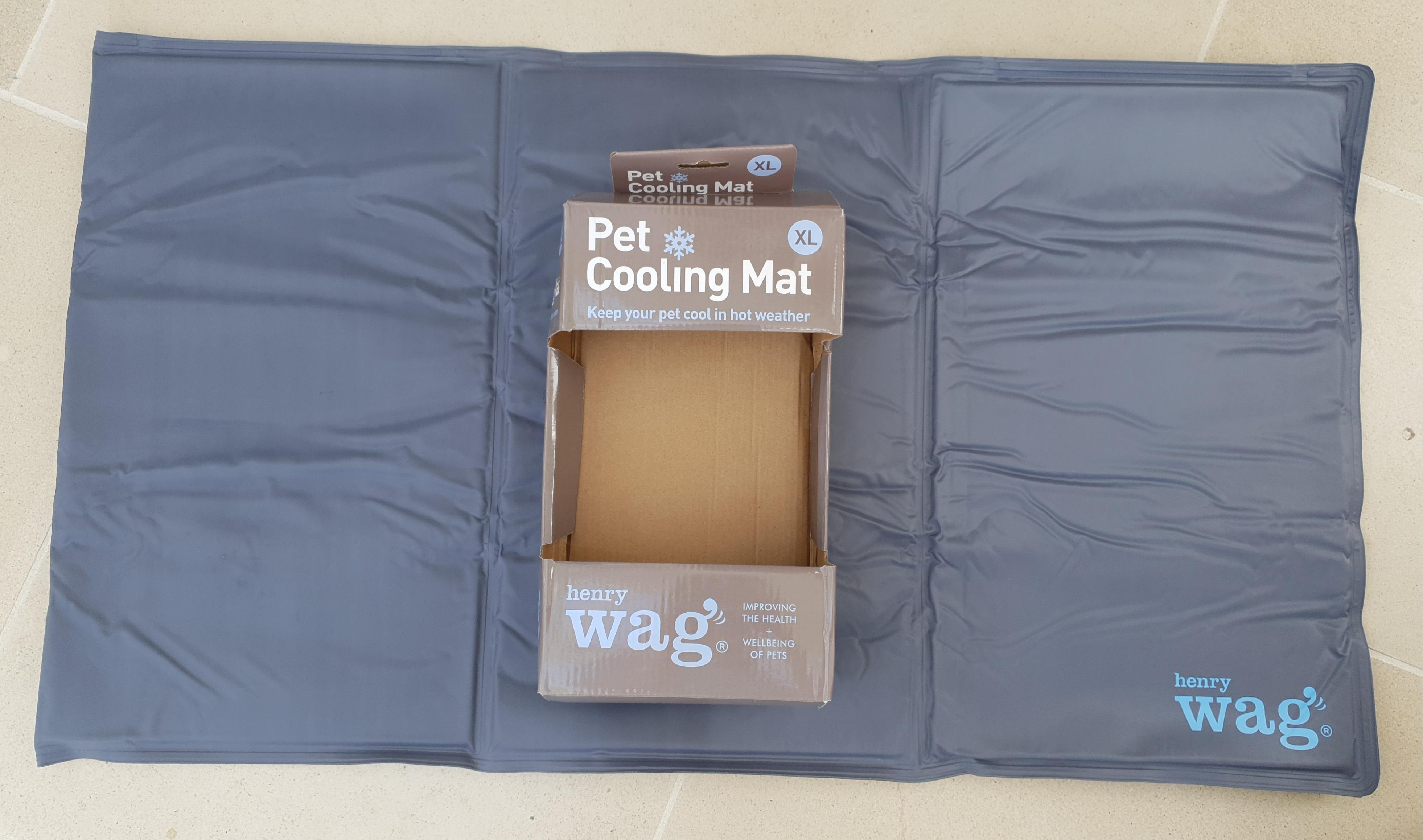 Henry wag shop cooling mat