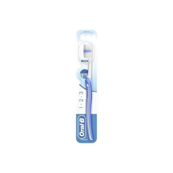 Oral B Indicator Plus 35 Medium Toothbrush