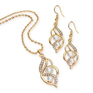 Swirl Pearl Pendant Set