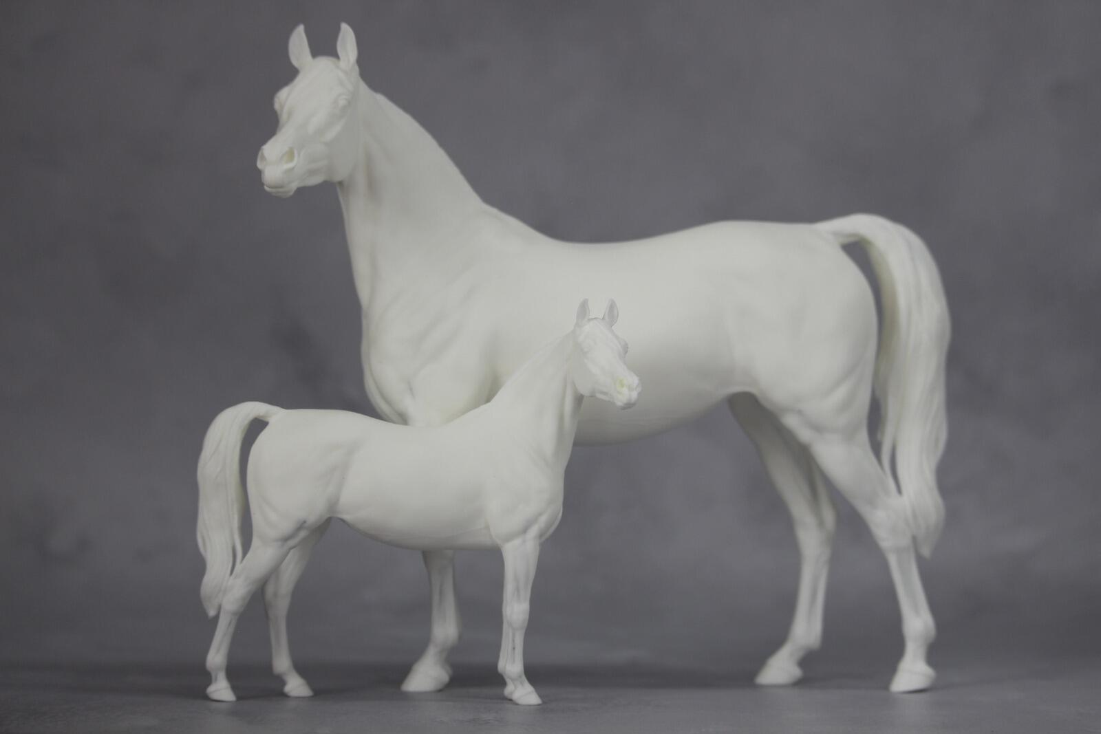 Lady Wentworth classic Scale and Venti (Venti is smaller)
