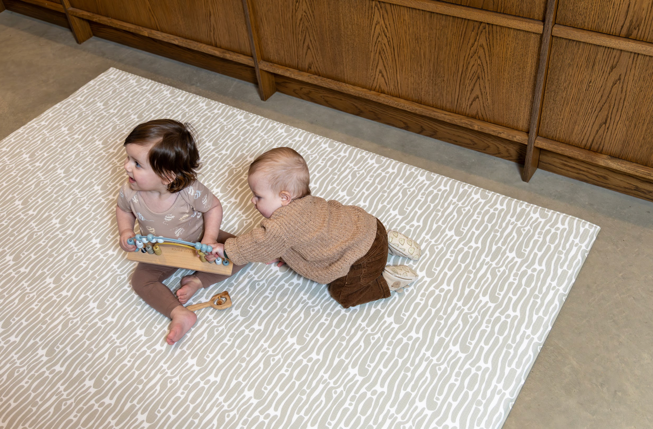 Large Odyssey Playmat in olive with hand-painted arched design