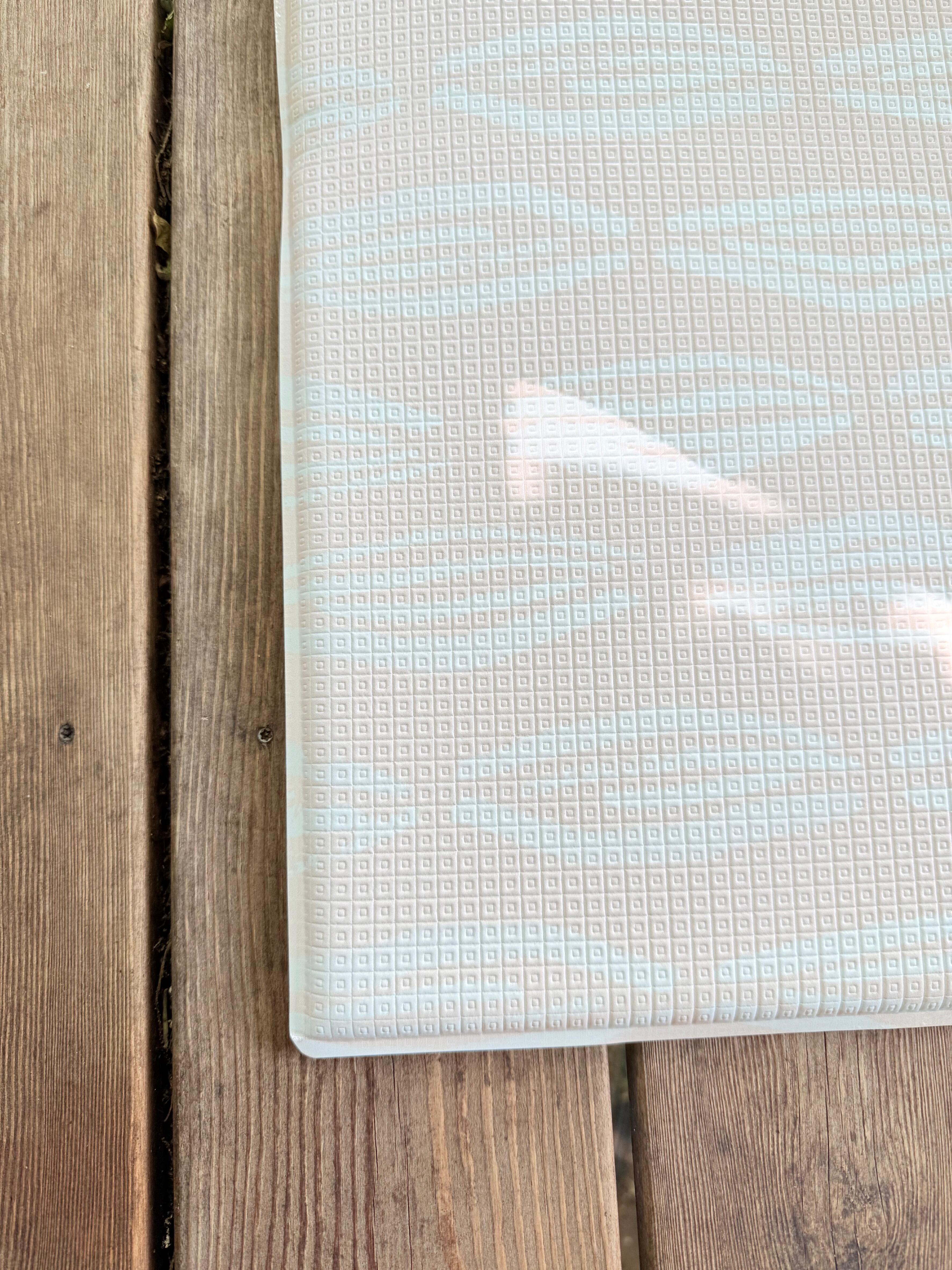 Medium baby playmat in Oyster Pink from the Oyster collection with easy-wipe finish