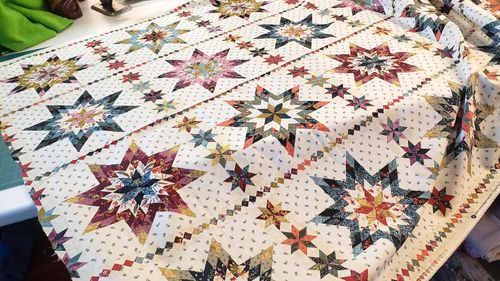 Edyta Sitar, Laundry Basket Quilts, Dahlia, cheater print, fake patchwork, easy quilting