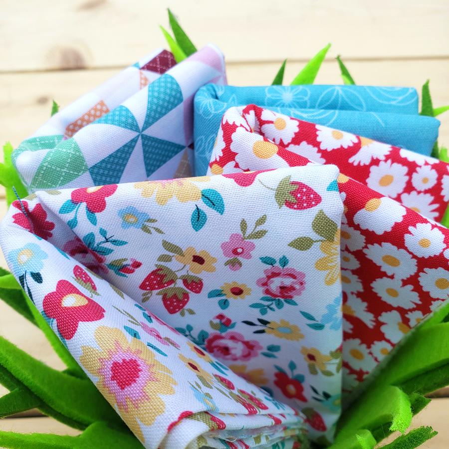 Hopscotch & freckles cotton fabric, poppie cotton fabric uk, floral fabric, pinwheel fabric, poppie cotton freckles fabric