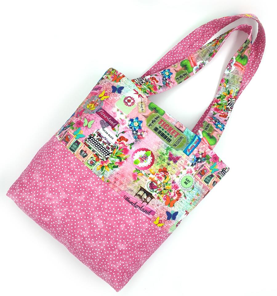 Fuzzbags, quilted bags, hand made bags, tote bags, fat quarter bags, jellyroll bags, funky bags, funky totes, Alice in wonderland bag, tula pink alice