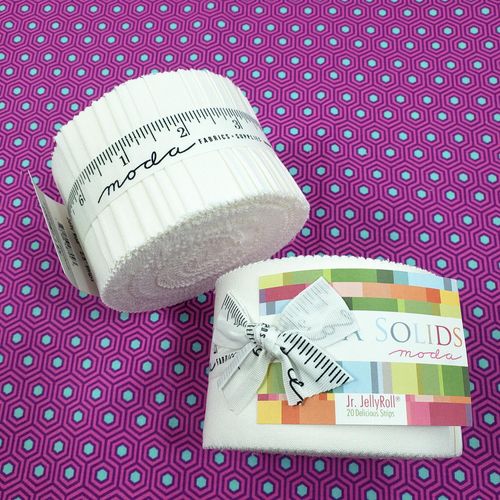 junior jelly roll, cream,off-white,moda jelly roll,fabric strips,patchworkstrips,cotton strips,9900-200