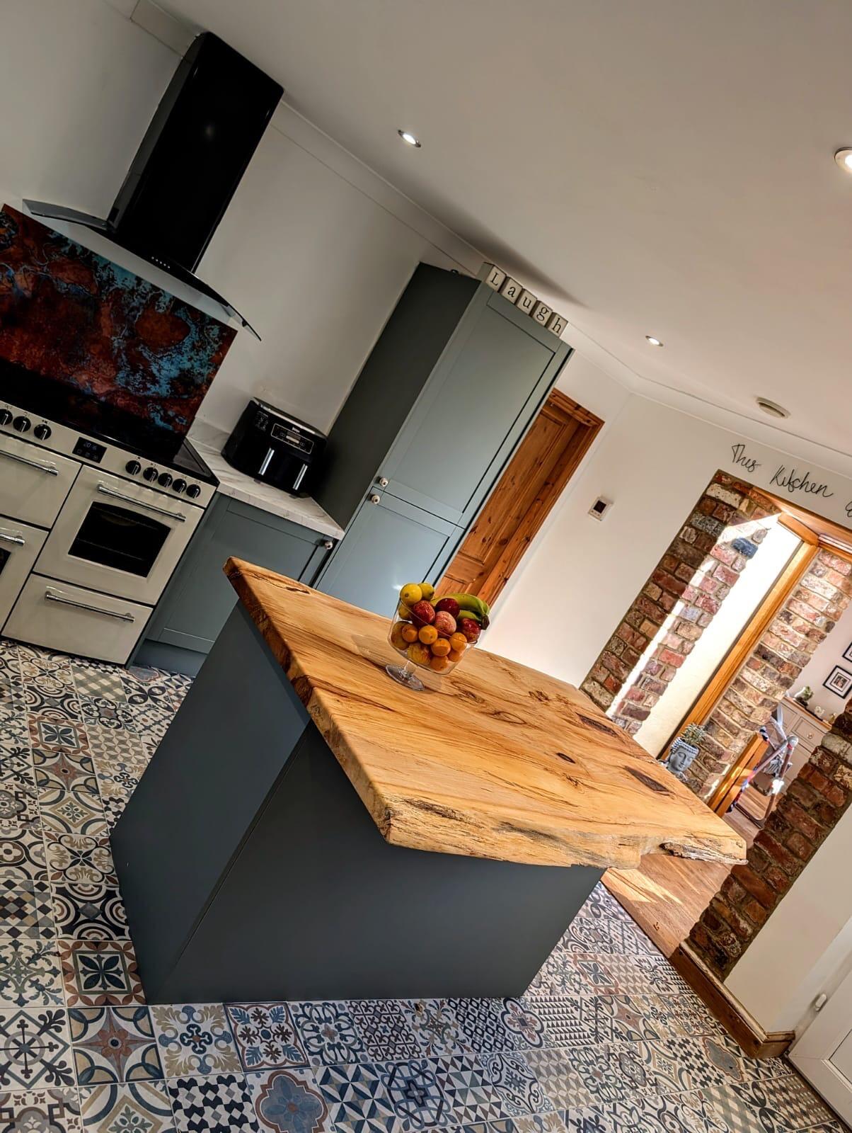 Custom Wood Table Tops & Live Edge Slabs | NEwoodGB Lincolnshire