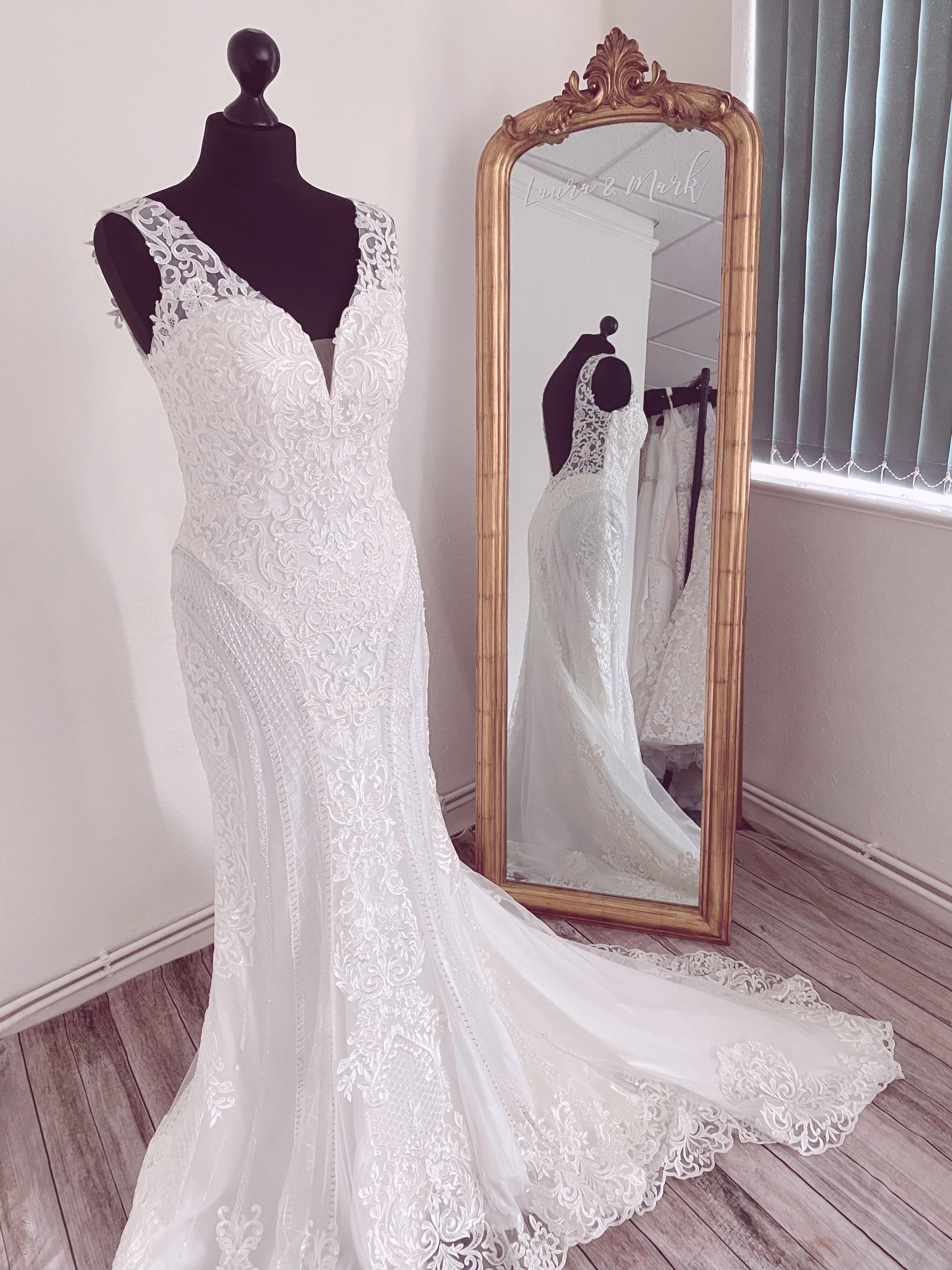 Enchanting by mon on sale cheri