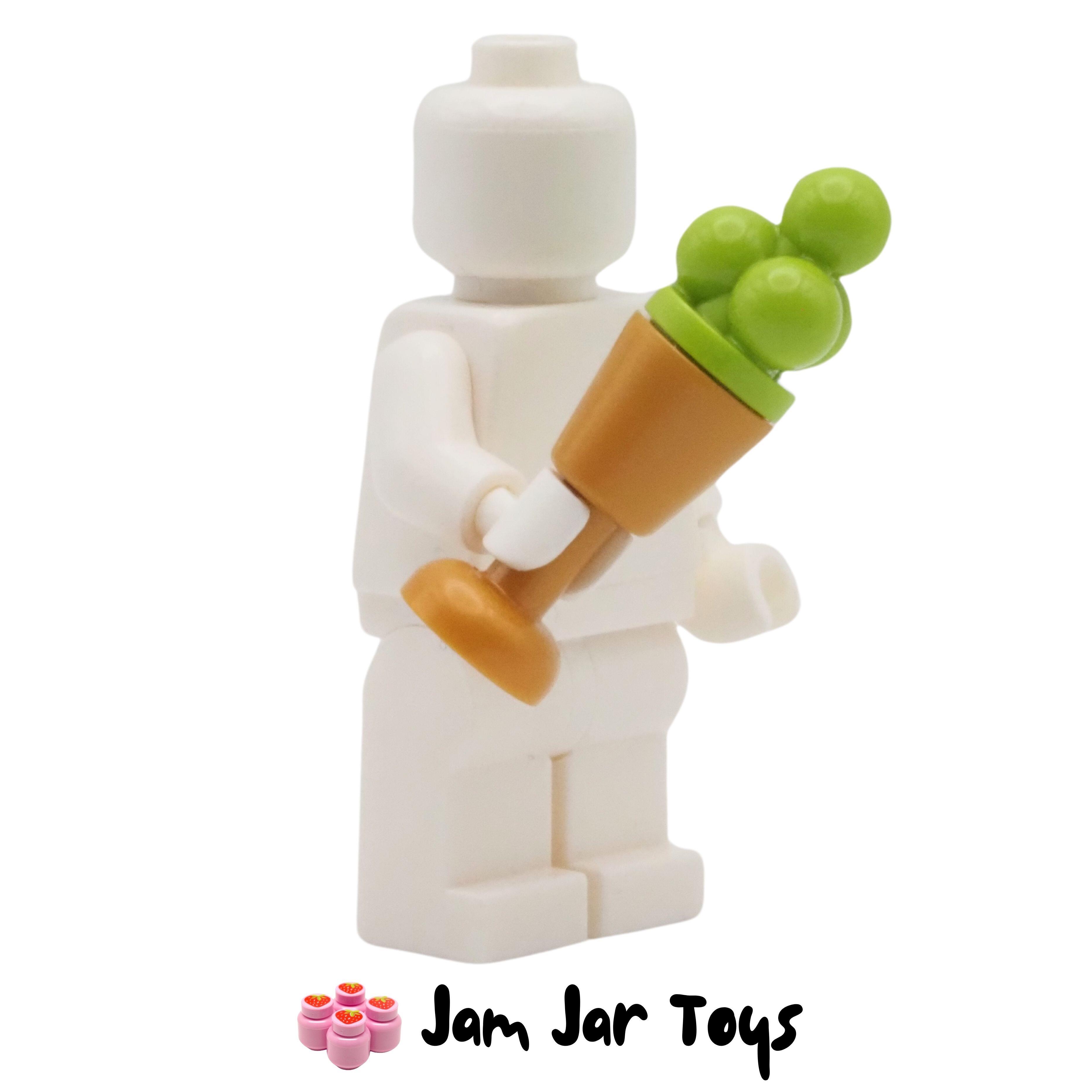 LEGO Pearl Gold Goblet With Green / Lime Ice Cream. ICGG5