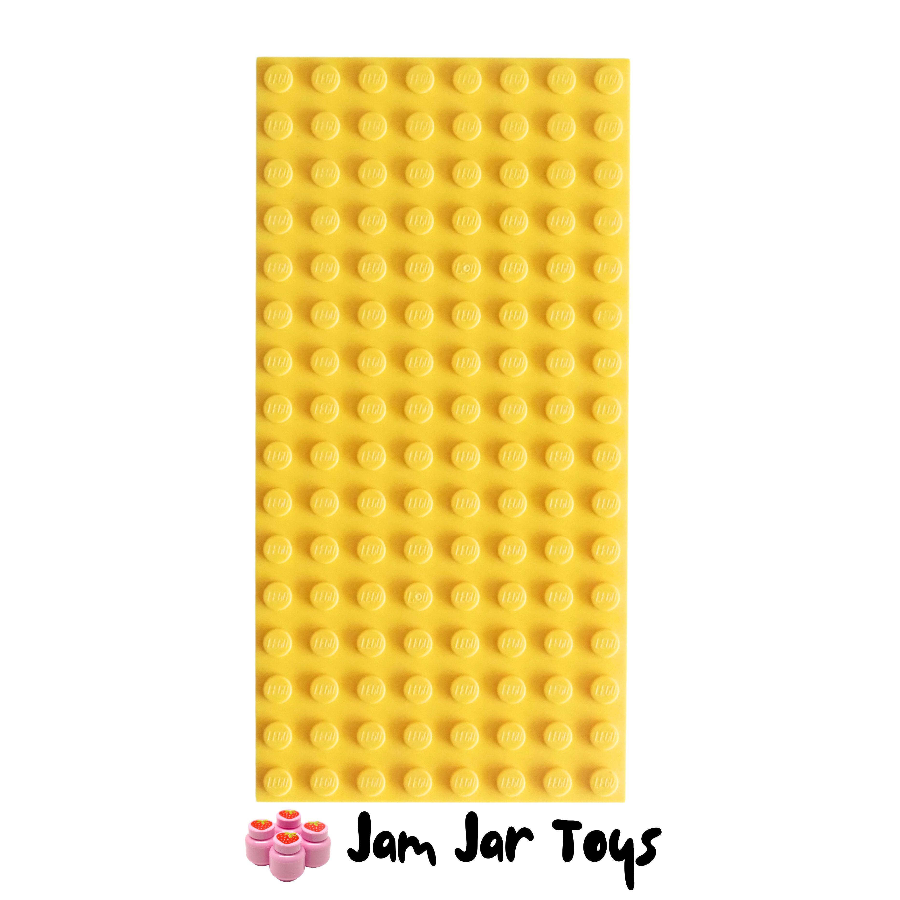 LEGO Base Plate - Yellow 8 x 16 Stud.
