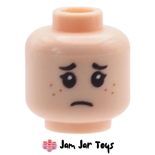 LEGO Luna Lovegood Light Nougat Head, Freckles, Sad