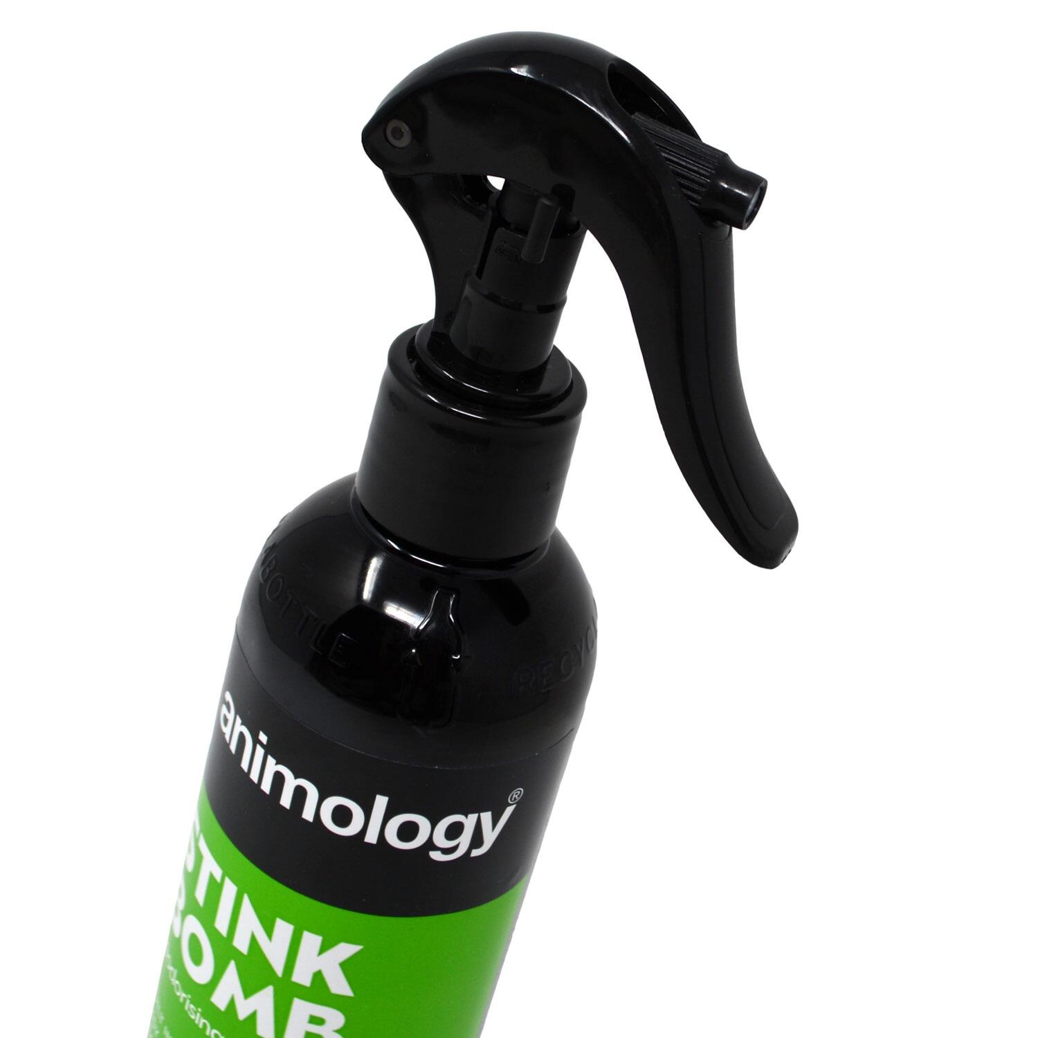 Stink bomb dog outlet spray