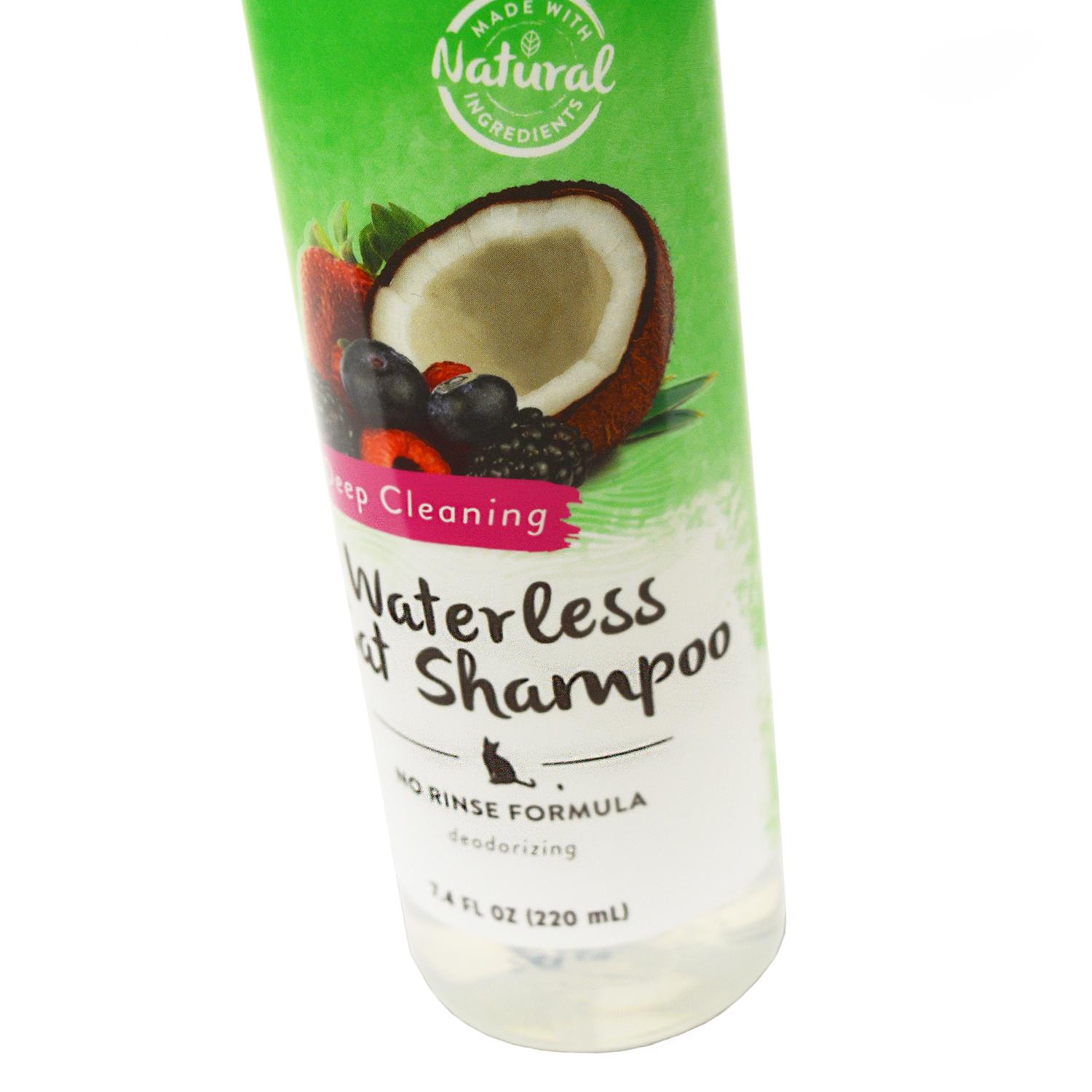 Close up of a bottle of of a bottle of Tropiclean Berry and Coconut Waterless Cat Shampoo