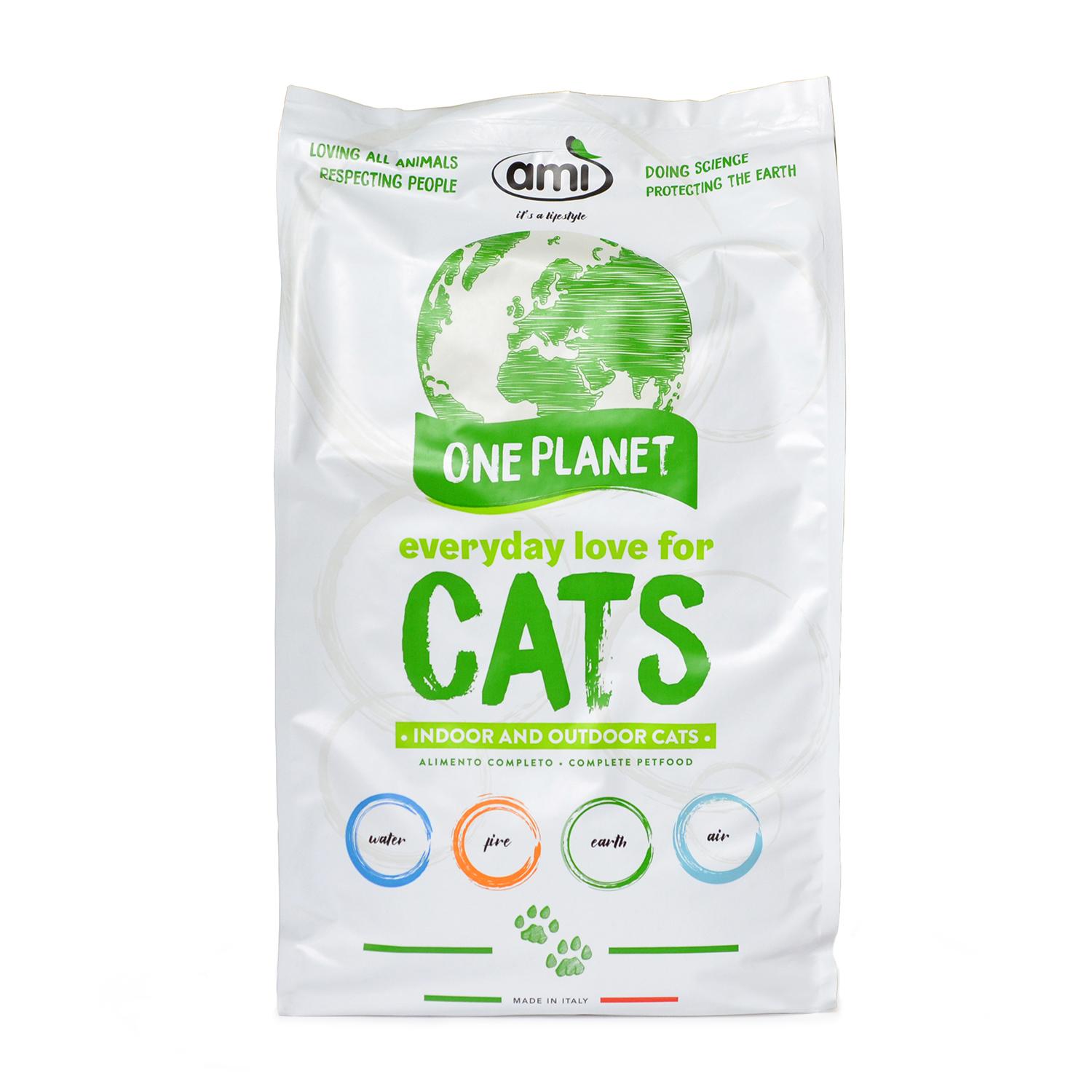 Front of a large bag of Ami Vegan Cat Food