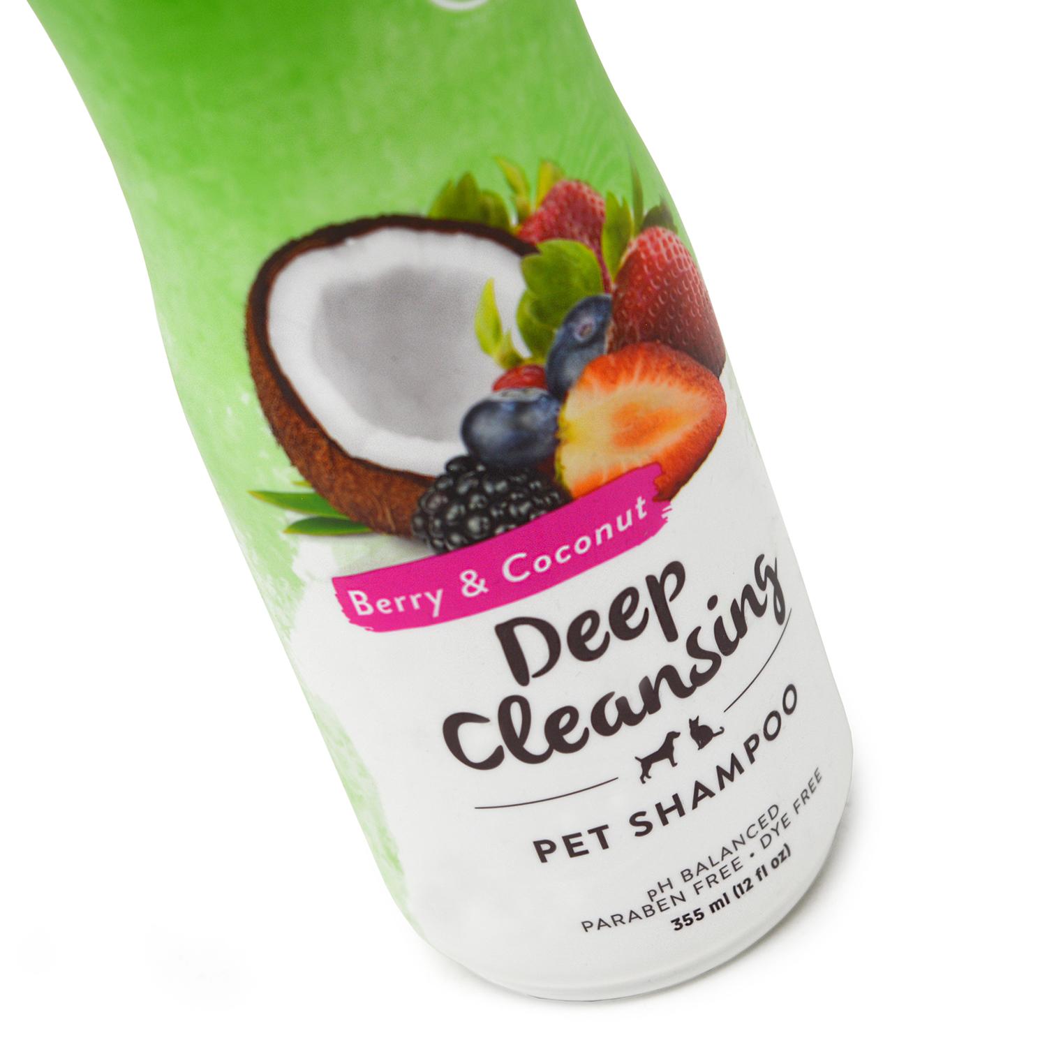 Close up of a bottle of Tropiclean Berry and Coconut Pet Shampoo