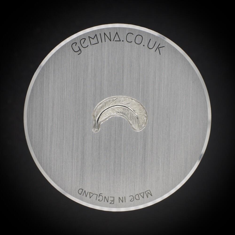 108 - Gemina Small Curled Feather Shot Plate