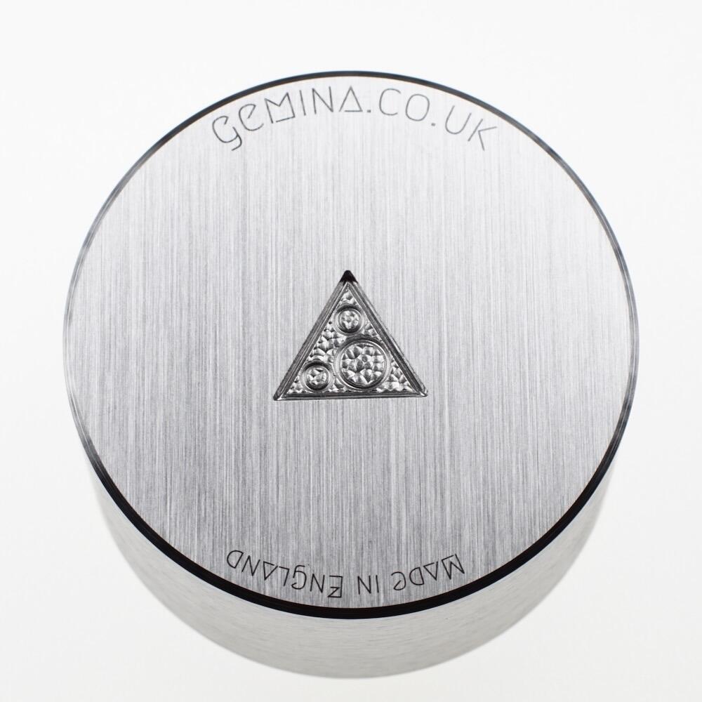 Gemina Abstract Triangle 1 Shot Plate