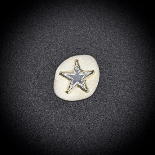 135 - Gemina Spotty Star Impression