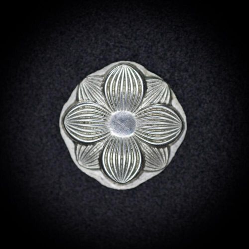 Gemina Linear Flower Cluster Impression