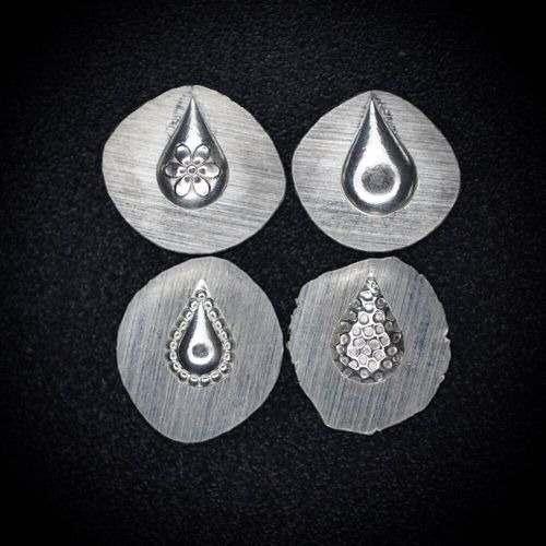 200 - Gemina Mini Teardrop Impressions