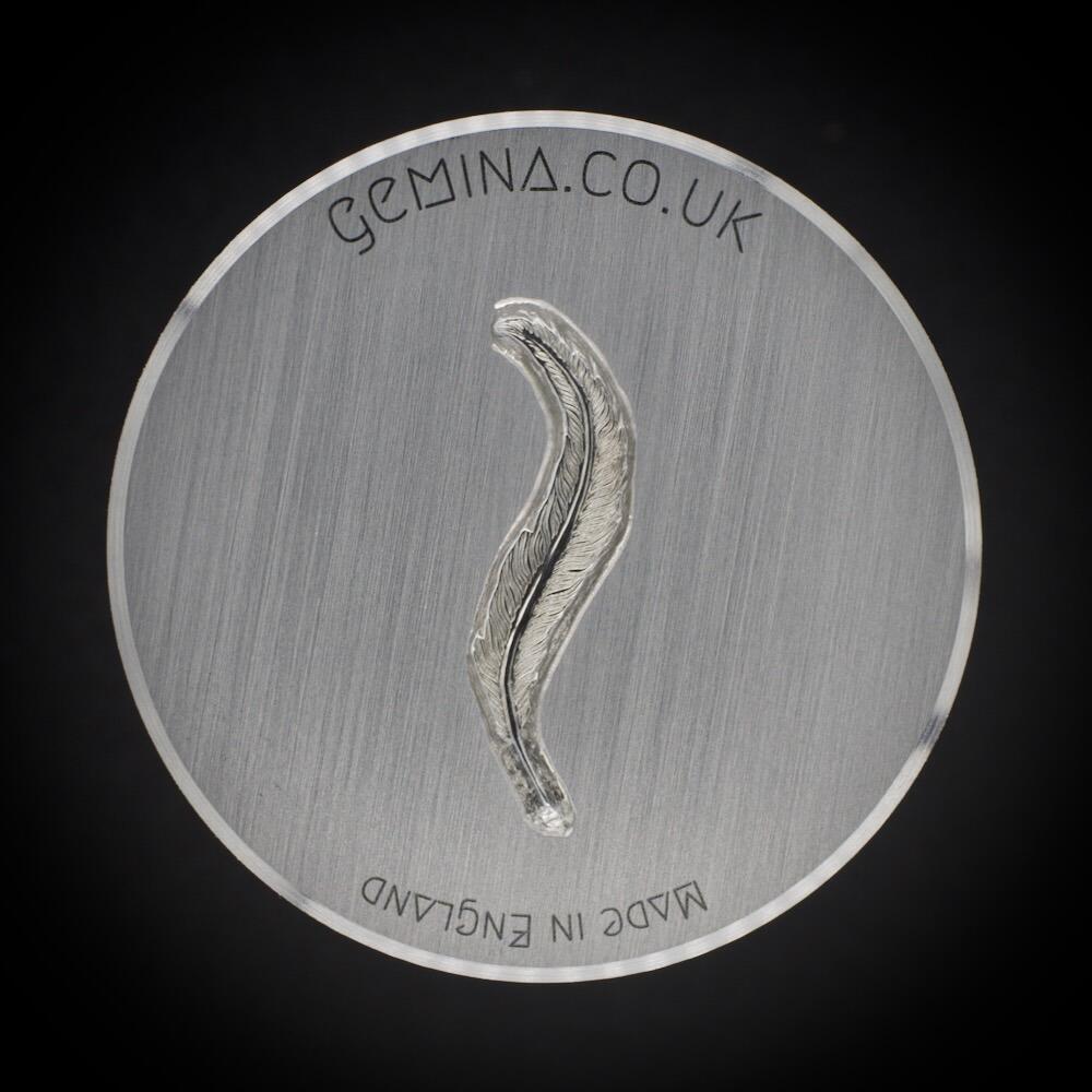 106 - Long Wavy Feather Die Impression