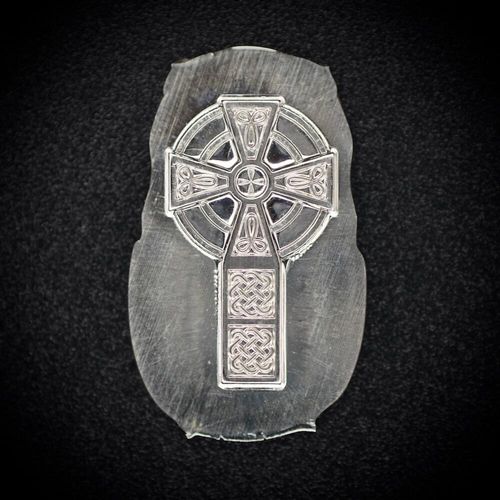202 - Gemina Celtic Ring Cross Impression