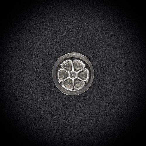 Gemina 6 Petal Medieval Flower Impression