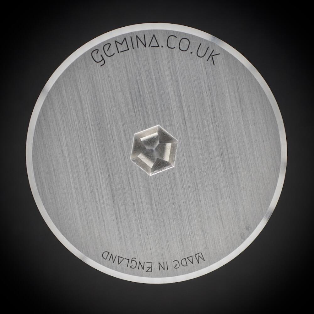 114 - Gemina 6 Sided Gem Impression Die