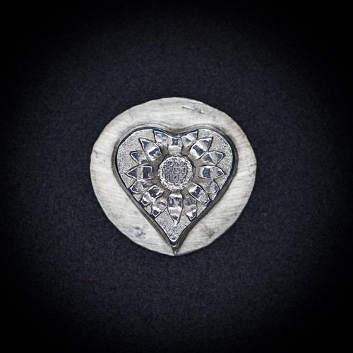 109 - Gemina Hand-Engraved Flower Heart Impression
