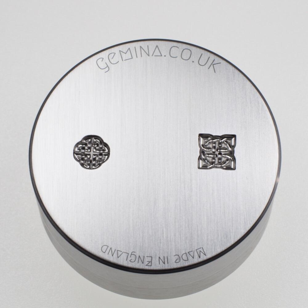 299 - Celtic Knot Duo Shot Plate