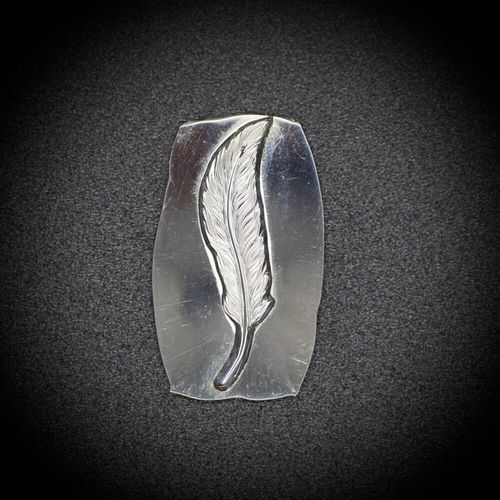 107 - Hand-Engraved Right Feather Impression