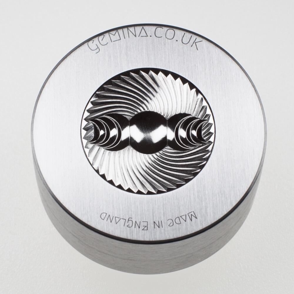 Gemina Large Spiral Triple Moon Impression Die
