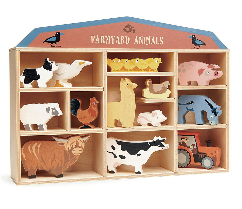 13 Farmyard Animals & Shelf