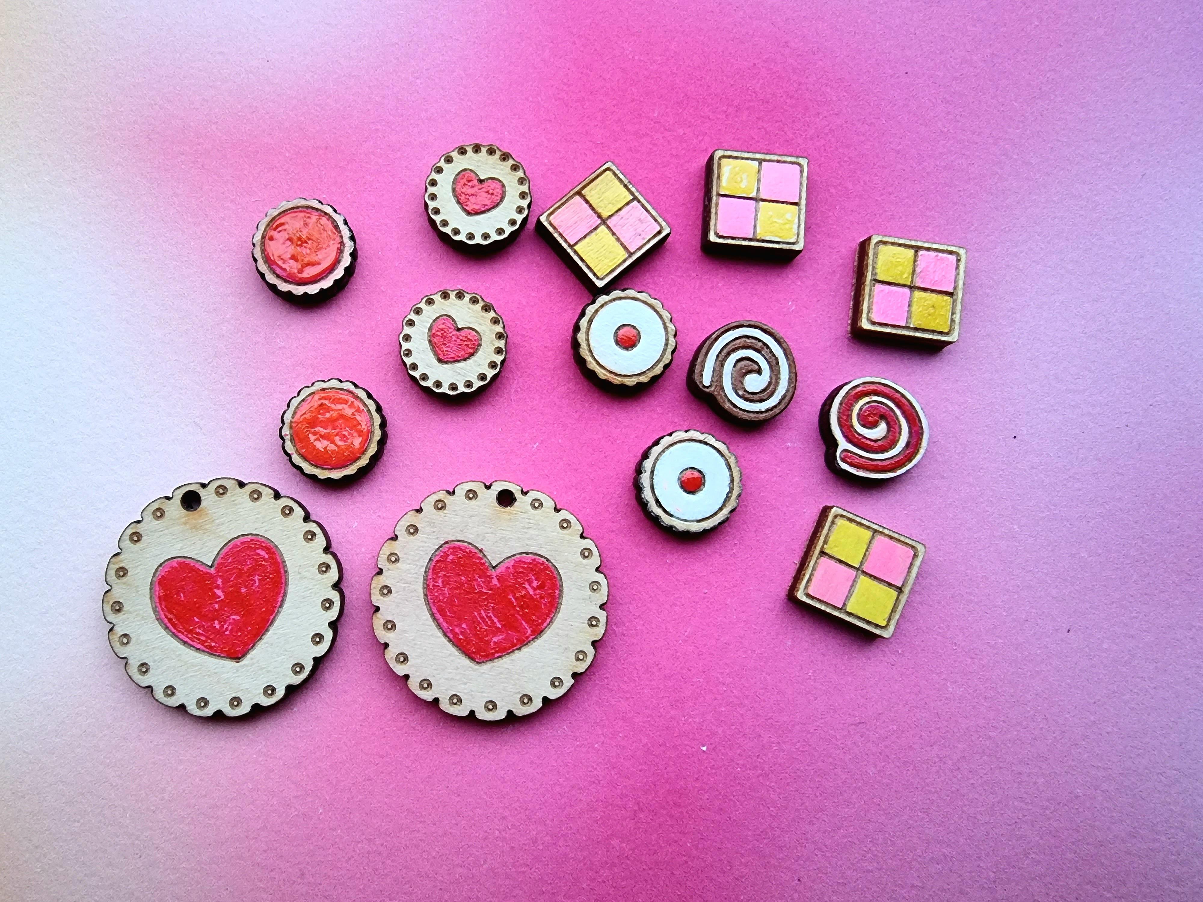 cakes-biscuits-wooden-jewellery-blanks