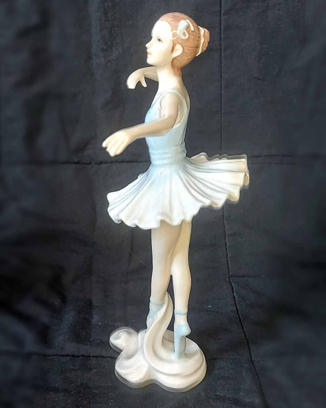 Royal Worcester Studio Ballet Class - Olivia Figurine