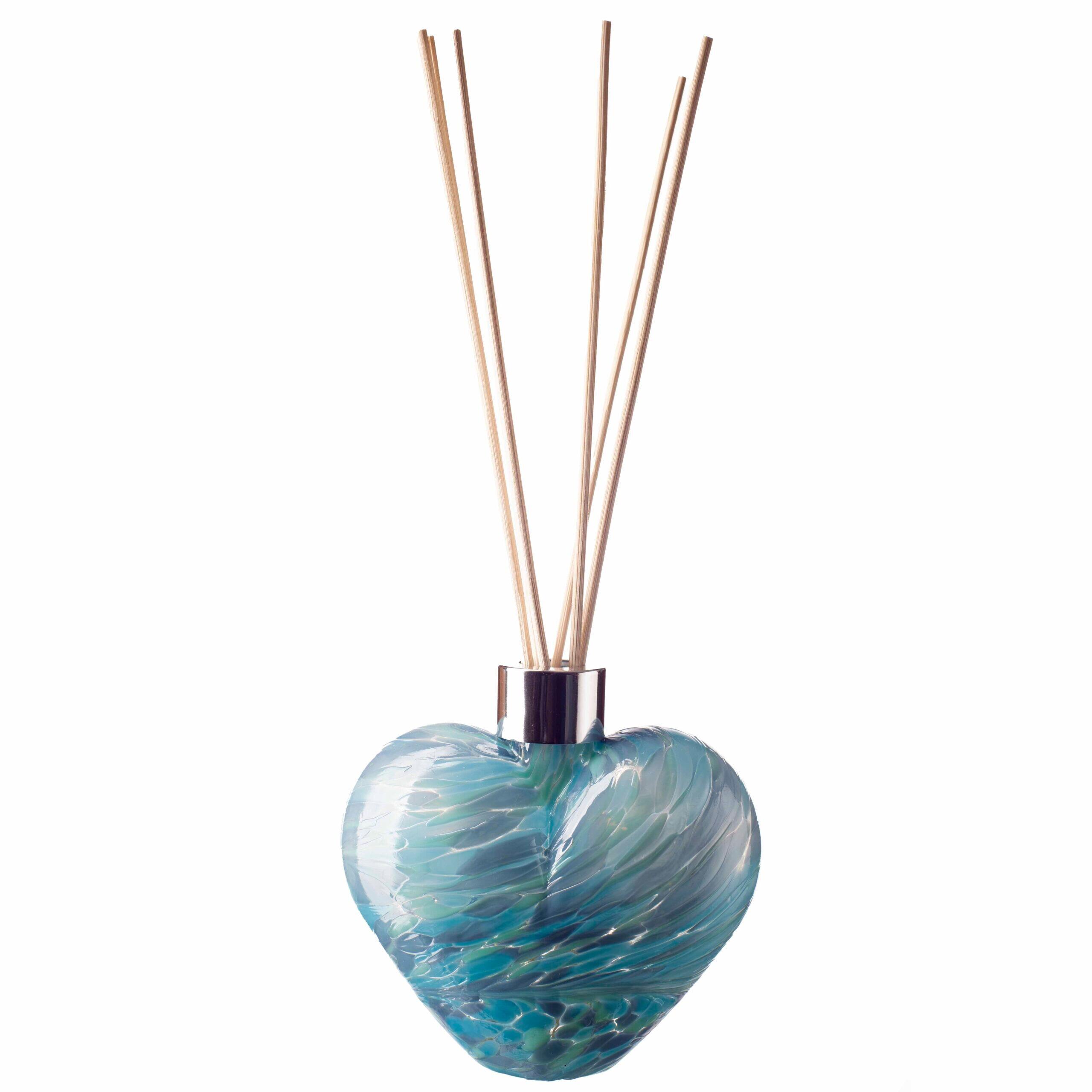 Frost Reed Diffuser Amelia Heart Reed Diffuser in White Nude & Gold Frost with Reeds