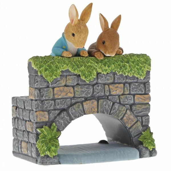 Beatrix Potter - Peter & Benjamin Bunny on the Bridge Figurine