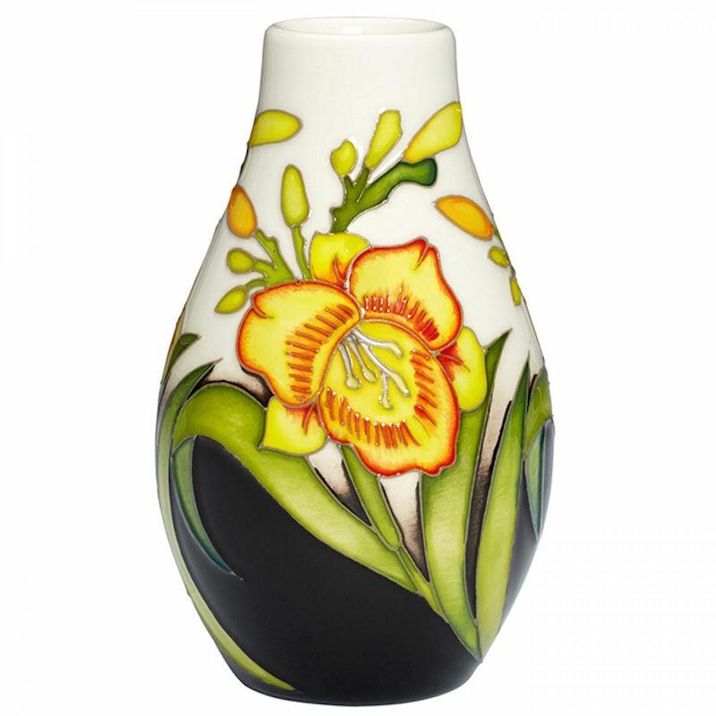 Moorcroft Fooled Me Daylily Vase 117/5