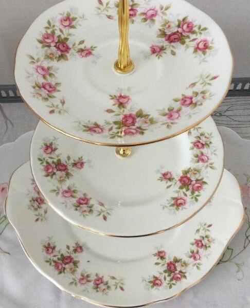 Duchess China June Bouquet - 3 Tier Cake Stand