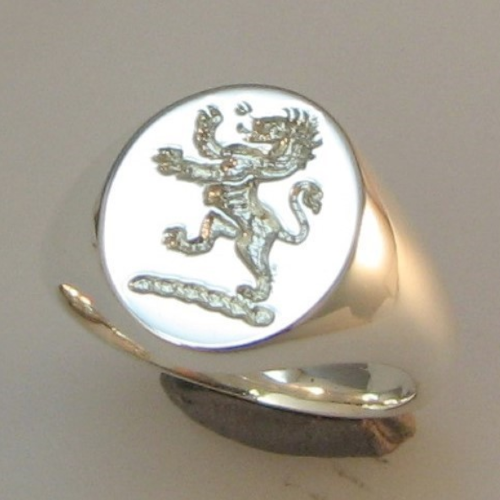 rampant lion crest engraved silver signet ring